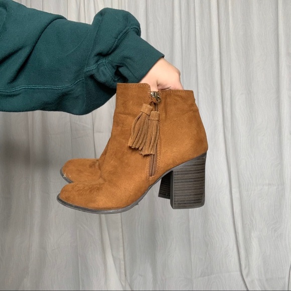 ESPRIT brown suede tassel booties - Picture 4 of 5